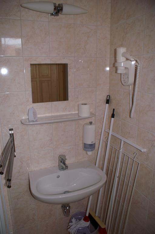Hotel Oeregtoelgy Panzio Csongrád Habitación foto